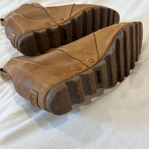 Sorel Wedge Boots - Picture 3 of 4